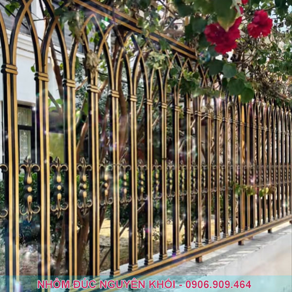 Các Mẫu Hàng Rào Nhôm Đúc Đẹp - Giá Hàng Rào Hợp Kim Nhôm Đúc